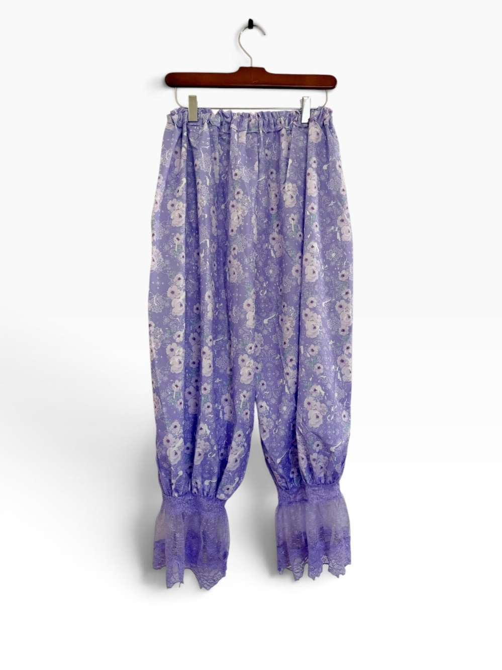 💜Lavender Floral Lace-Trim Bloomers - Picture 2 of 3
